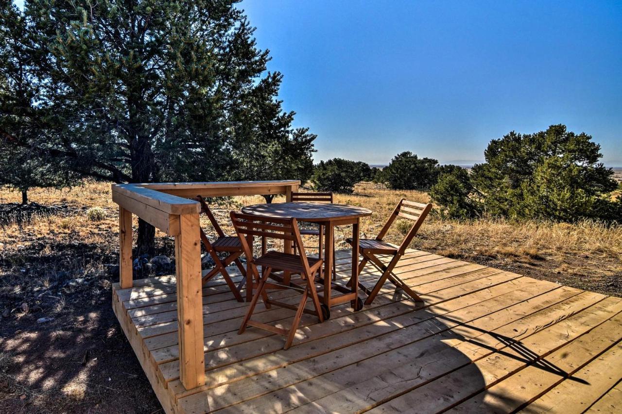 Вилла Cozy Remote Retreat • Mountain Views • Stargazing Crestone Экстерьер фото