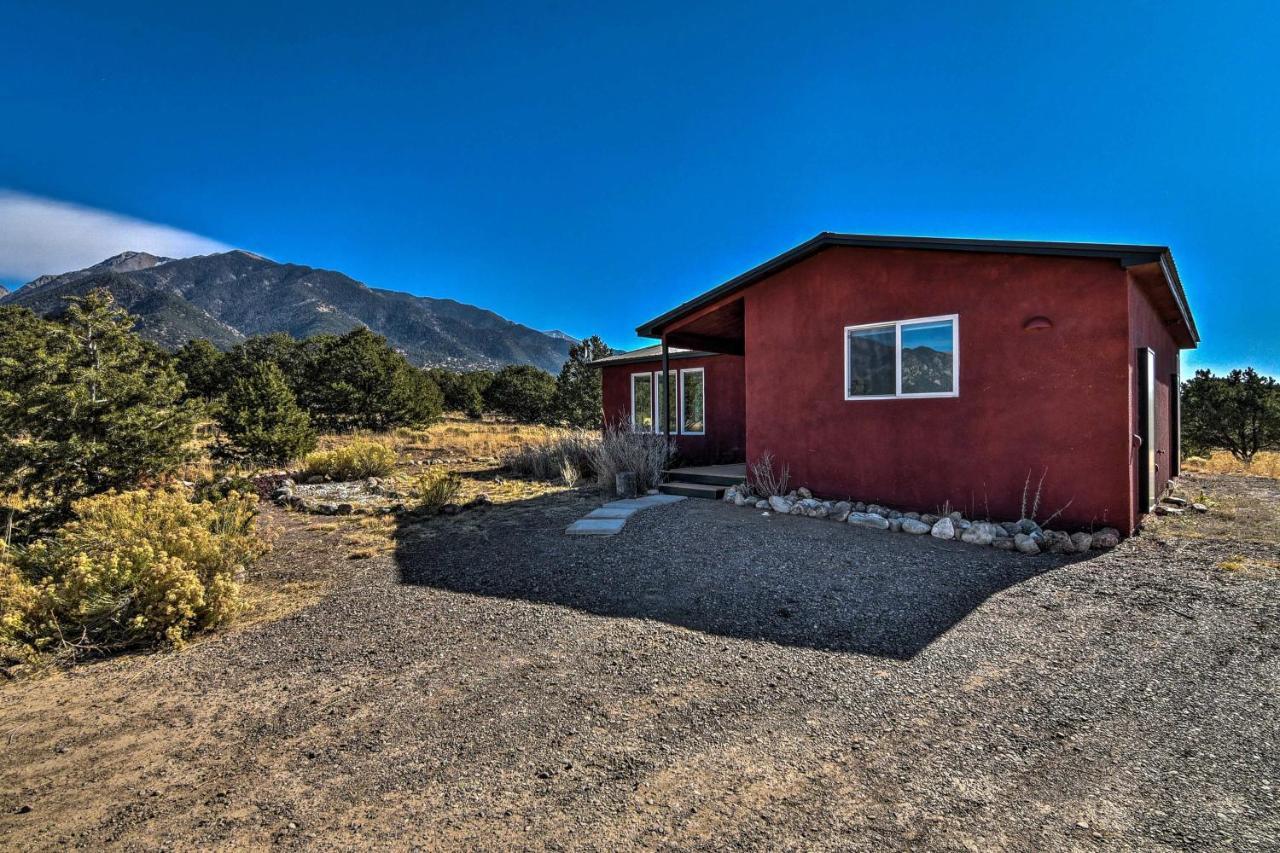 Вилла Cozy Remote Retreat • Mountain Views • Stargazing Crestone Экстерьер фото